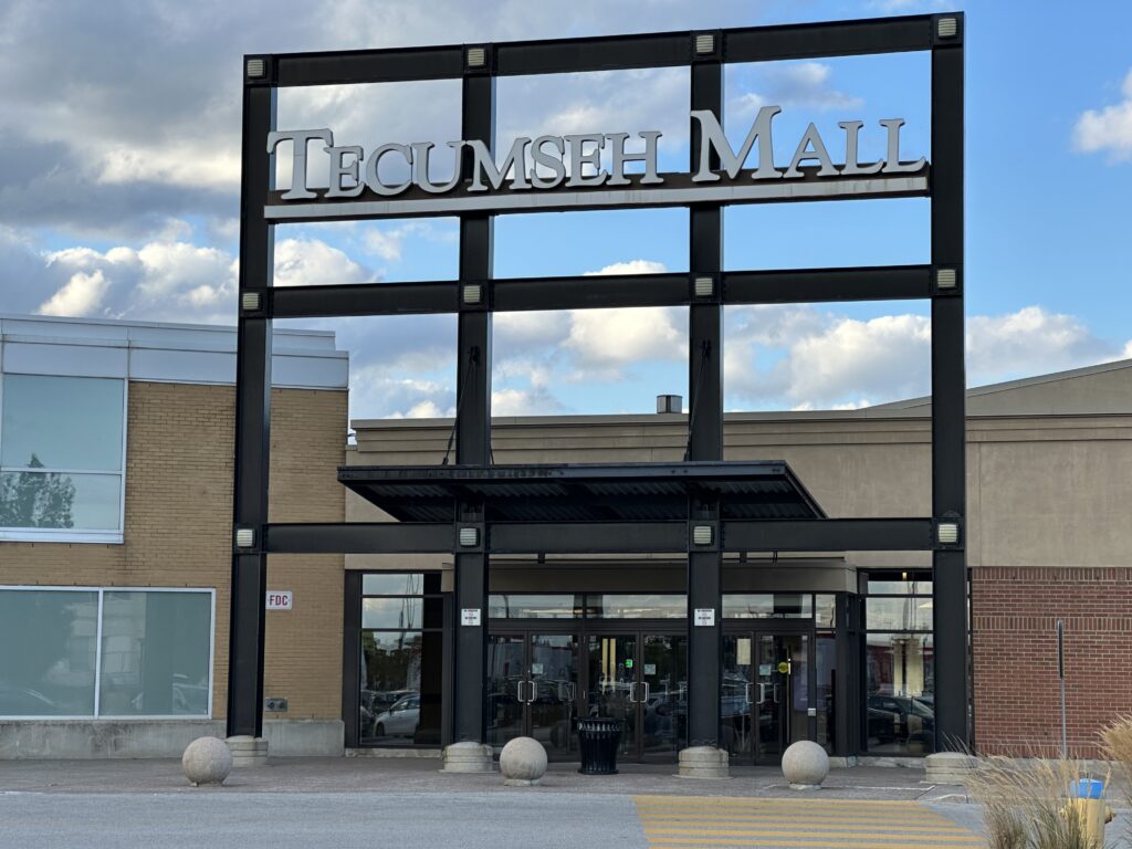 Tecumseh Mall, Windsor Ontario