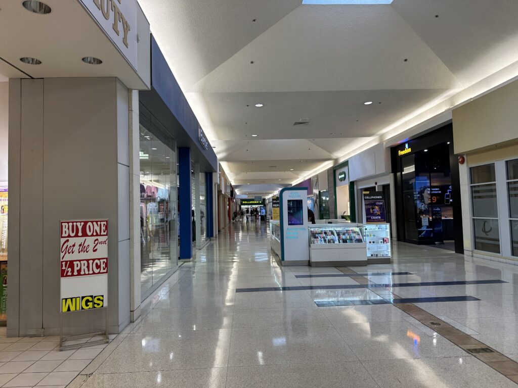 Tecumseh Mall, Windsor Ontario