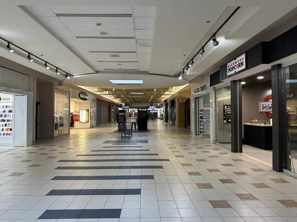 Tecumseh Mall, Windsor Ontario