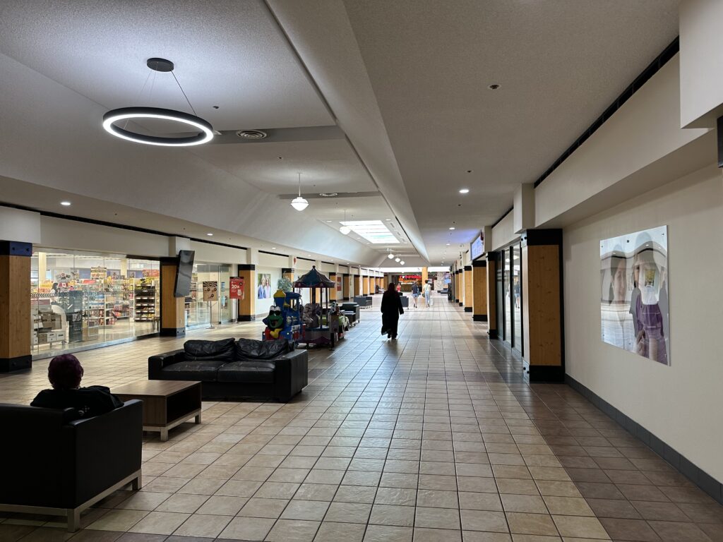Millbourne Market Mall, Edmonton